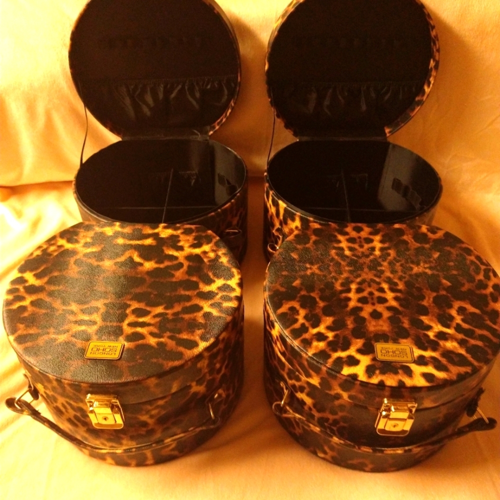 3 remaining! leopard print hard shell cases